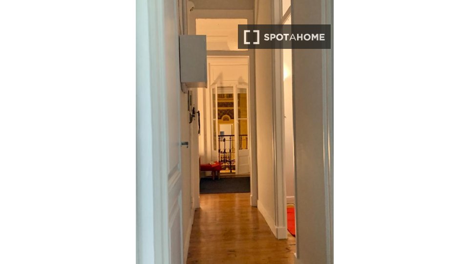 Apartment Lisbon, 2 beds — photo 14