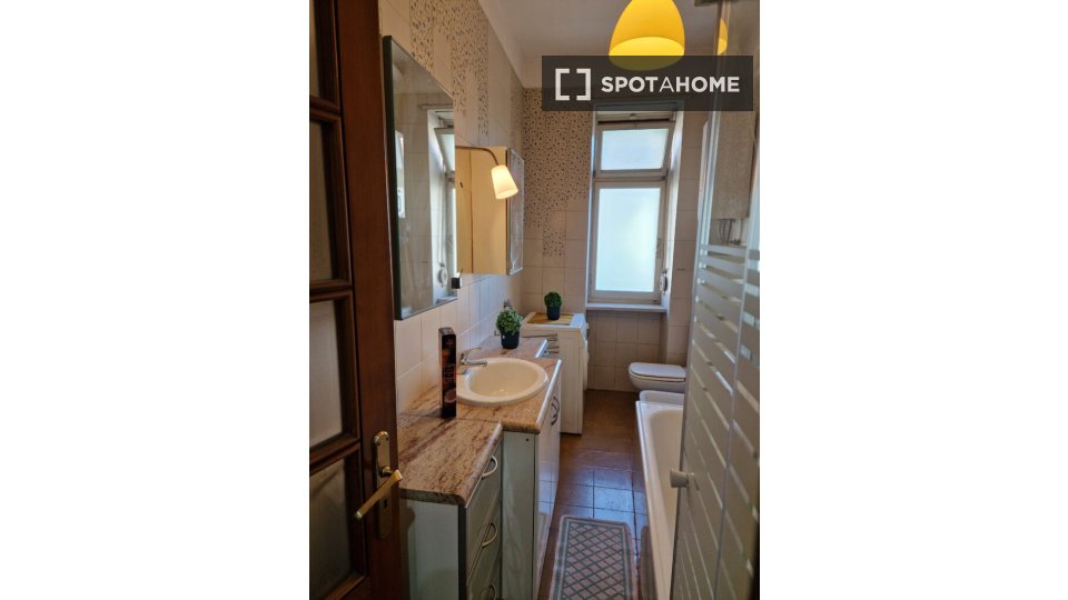 Double room Turin, 2 beds — photo 14