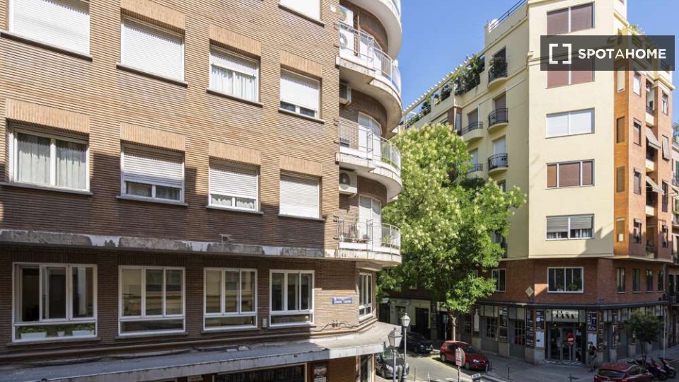 Double room Madrid, 4 beds — photo 5