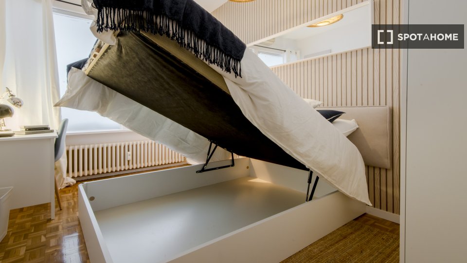 Double room Madrid, 9 beds — photo 3
