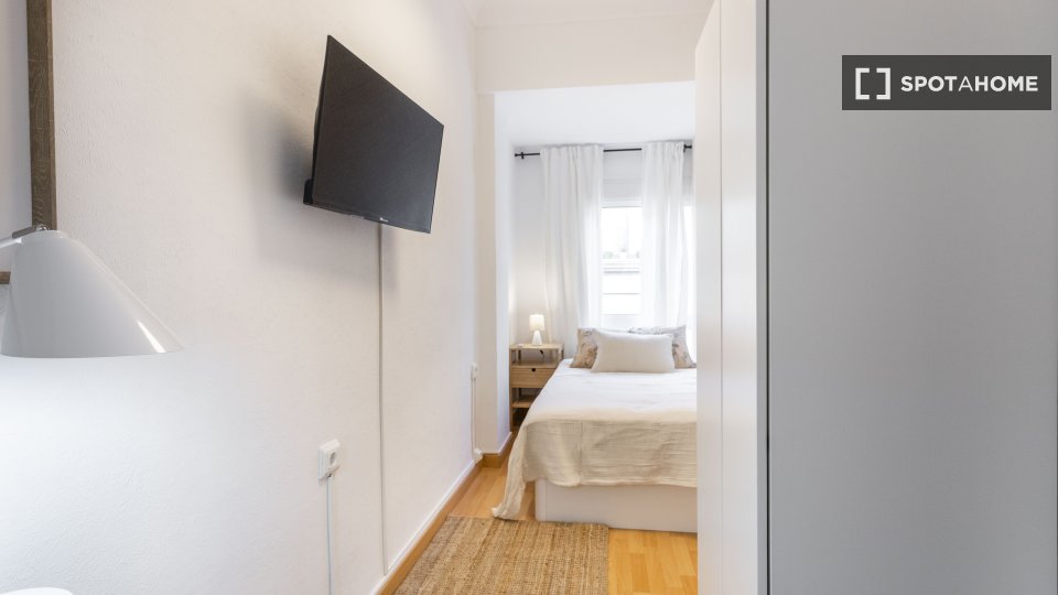 Double room Alicante, 8 beds — photo 17