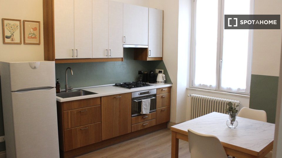 Double room Turin, 7 beds, 250m² — photo 1