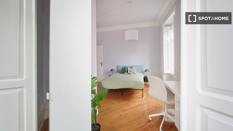 Double room Lisbon, 8 beds — photo 25