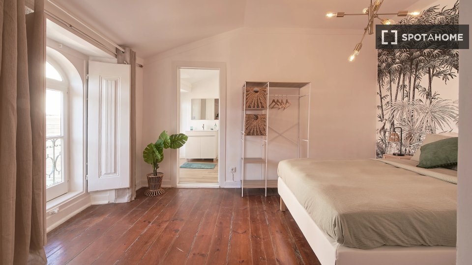 Double room Lisbon, 13 beds — photo 10