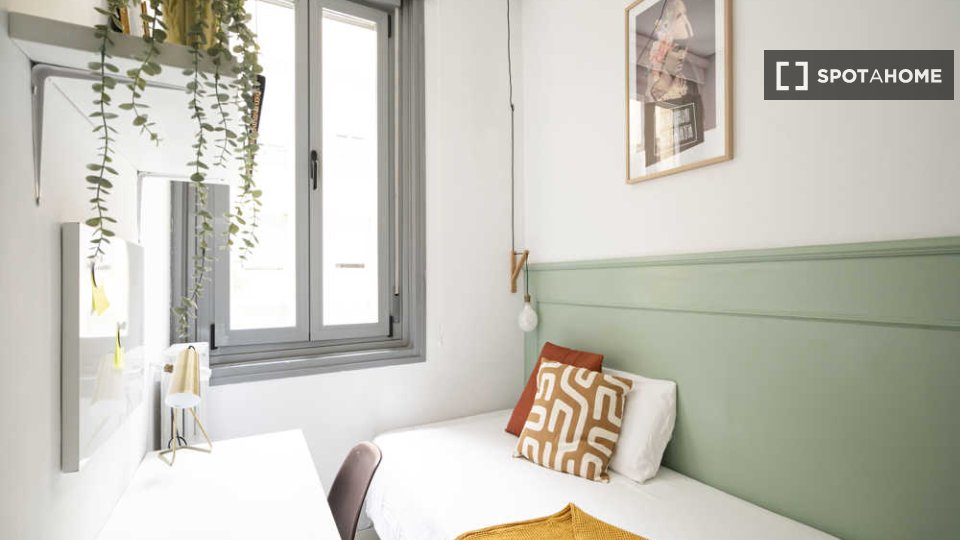 Double room Madrid, 67 beds — photo 69