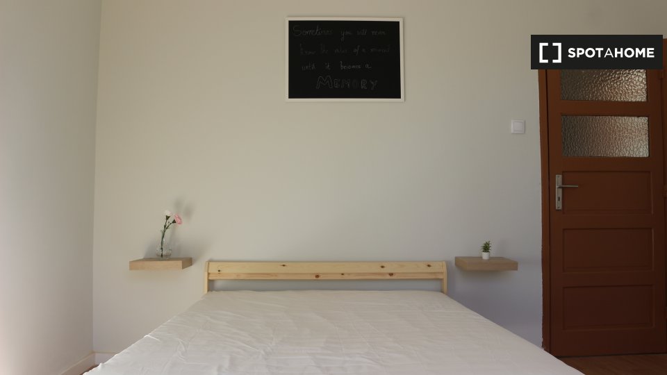 Double room Porto, 6 beds, 300m² — photo 1