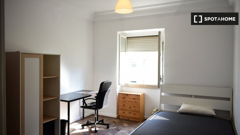 Double room Lisbon, 7 beds — photo 1