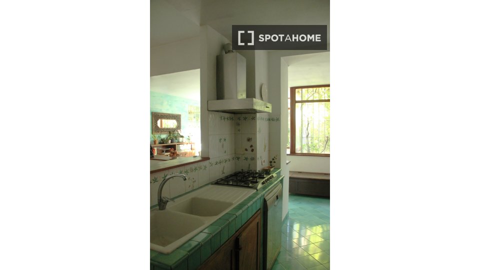 Double room Rome, 4 beds, 130m² — photo 22