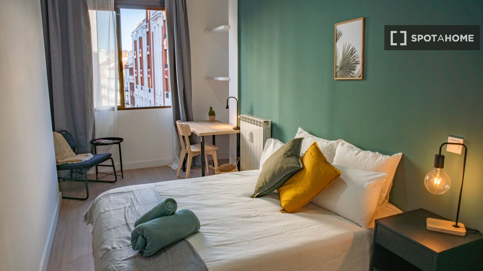 Double room Madrid, 5 beds, 90m² — photo 36