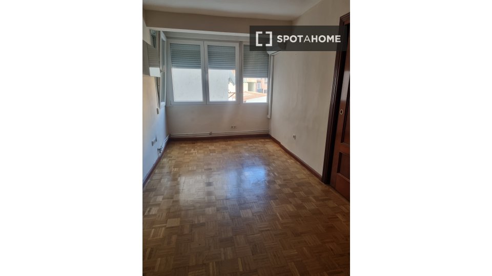 Apartment Madrid, 2 beds, 60m² — photo 2