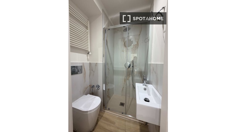 Double room Turin, 4 beds, 100m² — photo 3
