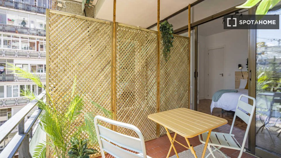Double room Madrid, 6 beds — photo 32