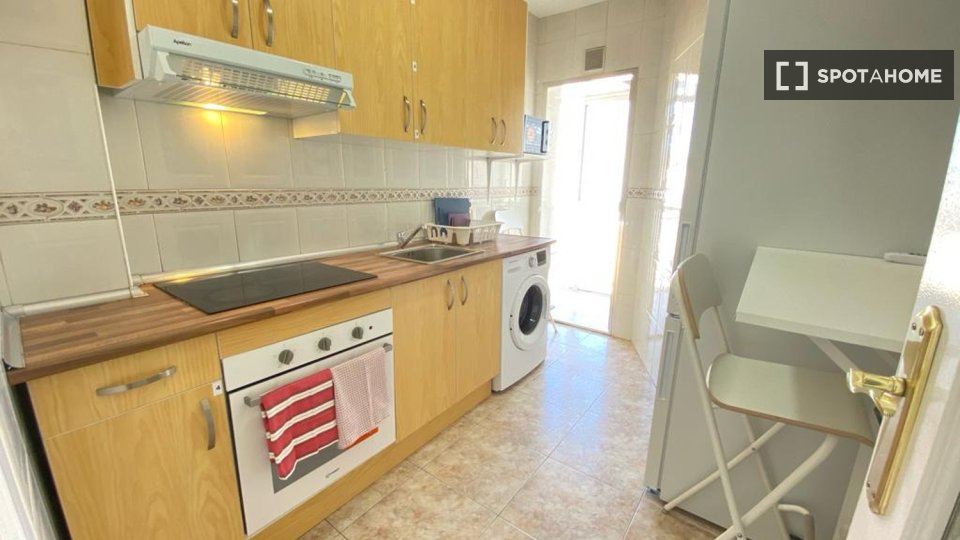 Double room Madrid, 4 beds — photo 1