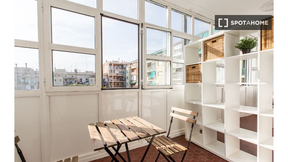 Double room Barcelona, 7 beds, 200m² — photo 12