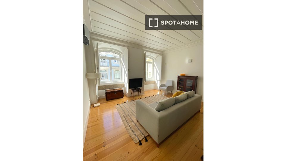 Apartment Lisbon, 2 beds, 104m² — photo 14