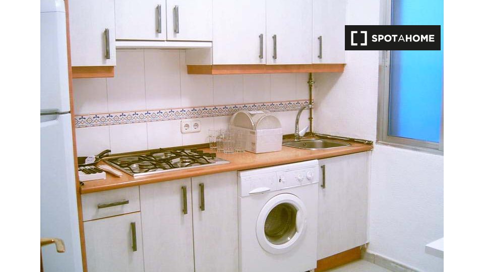 Double room Madrid, 3 beds — photo 6