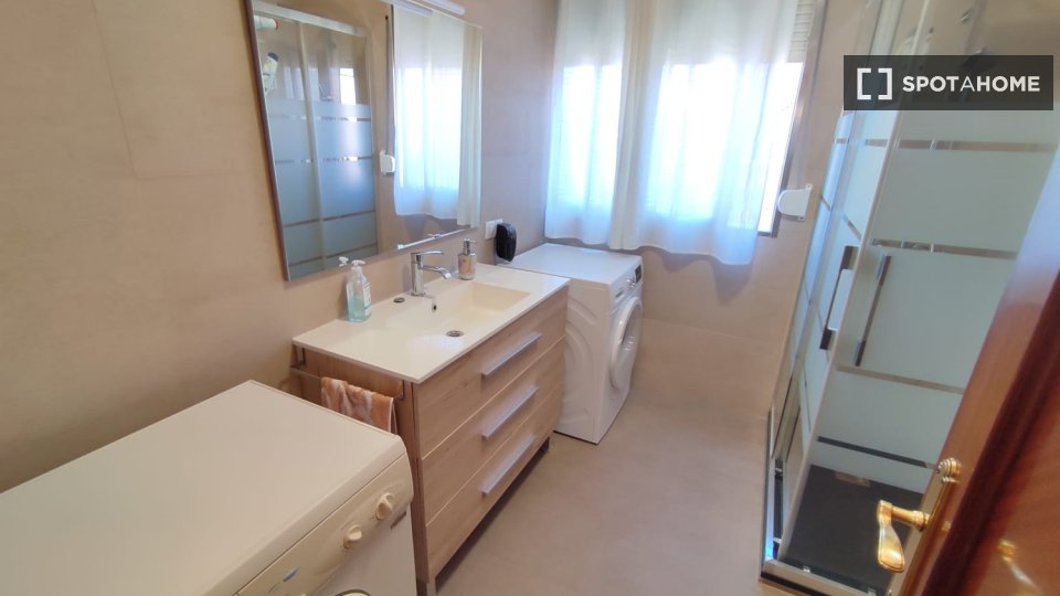 Chambre double Madrid, 4 chambres — photo 7