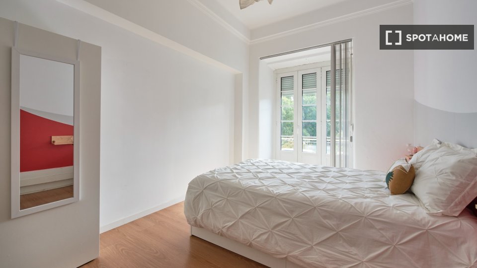 Double room Lisbon, 11 beds — photo 15