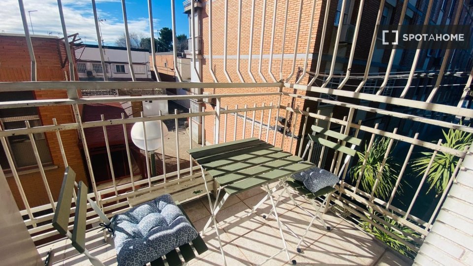 Double room Madrid, 4 beds — photo 8
