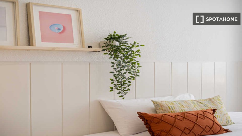 Double room Madrid, 25 beds — photo 51