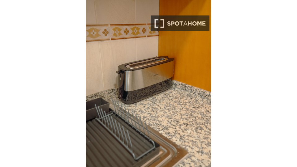 Double room Lisbon, 6 beds — photo 3