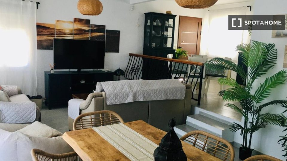 Apartment Alicante, 3 beds, 277m² — photo 7