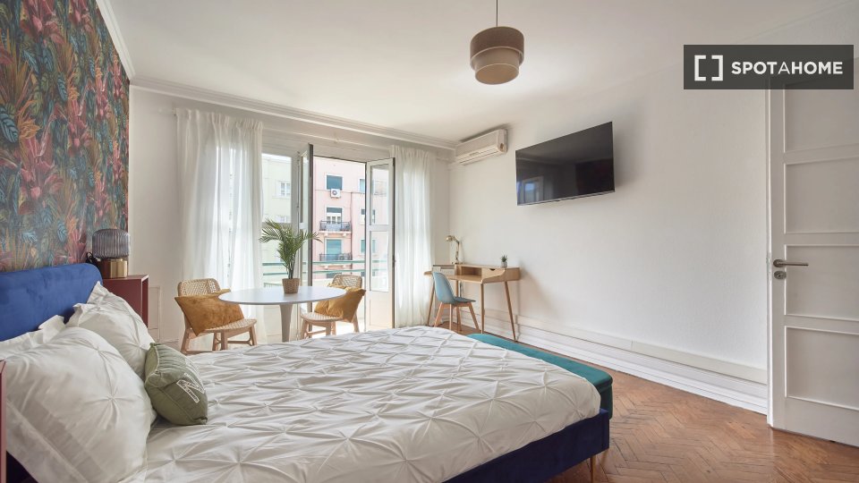 Double room Lisbon, 8 beds — photo 12