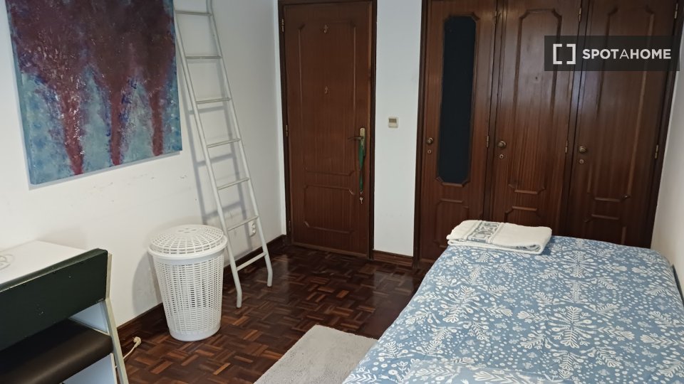 Double room Lisbon, 4 beds, 120m² — photo 13