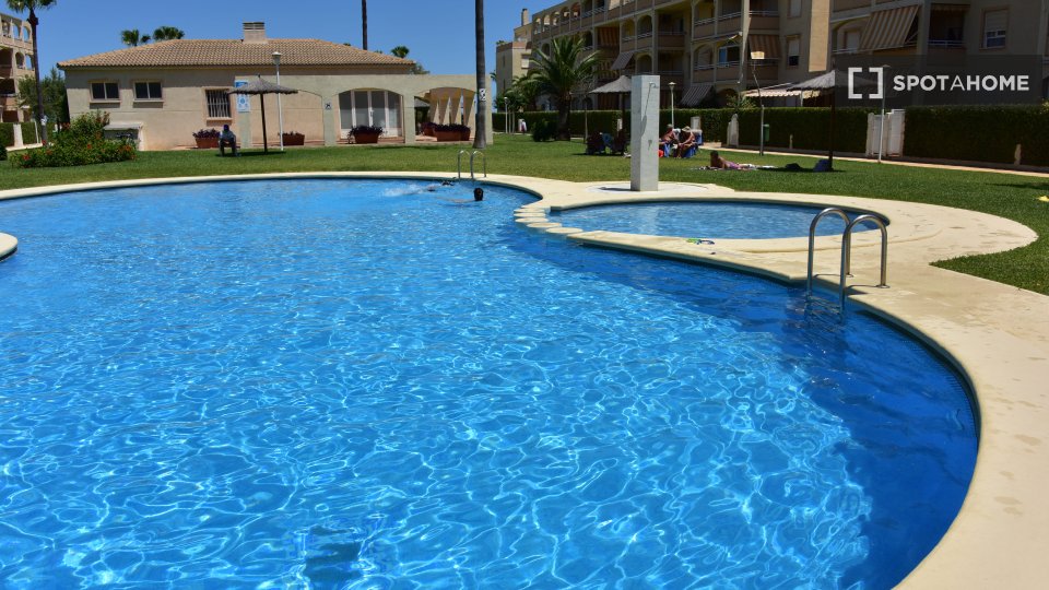 Apartment Alicante, 2 beds, 65m² — photo 5