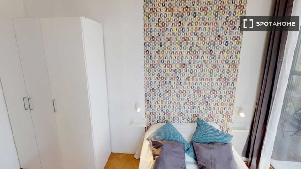 Double room Lyon, 5 beds, 110m² — photo 5