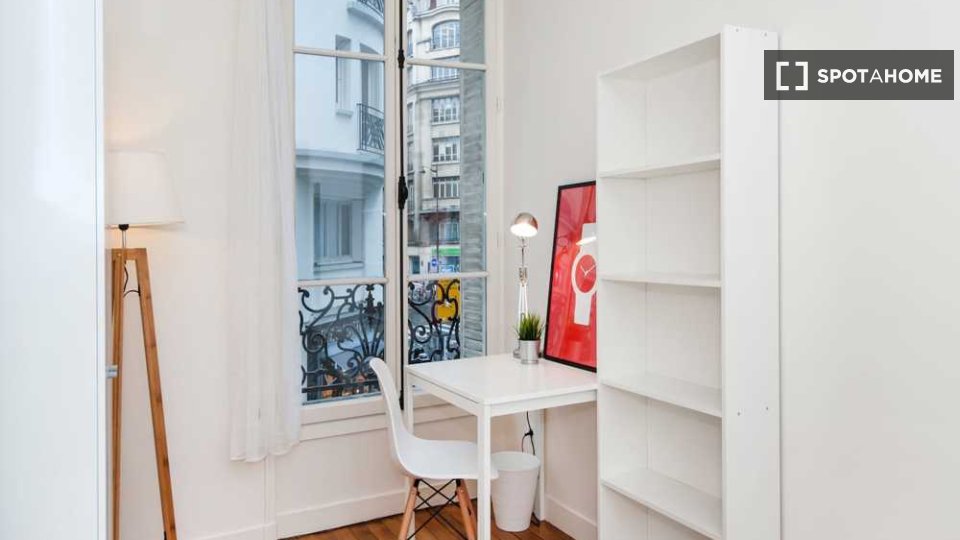 Double room Paris, 4 beds, 80m² — photo 26