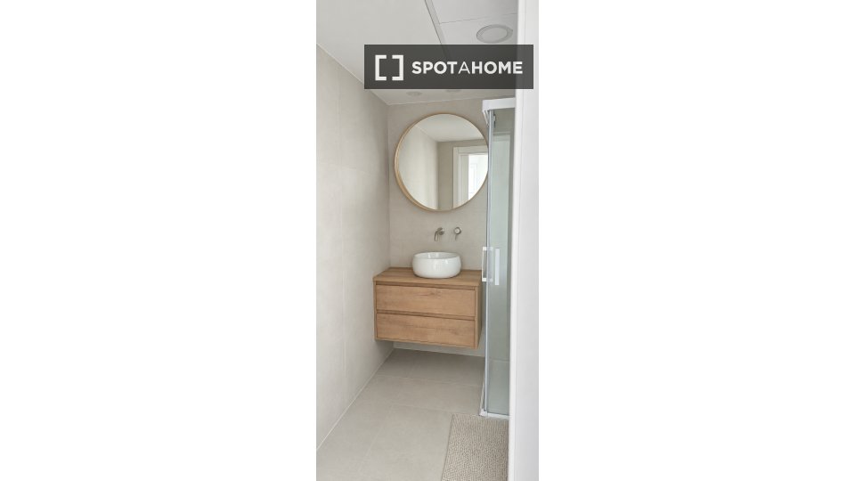 Apartment Valencia, 2 beds, 94m² — photo 19