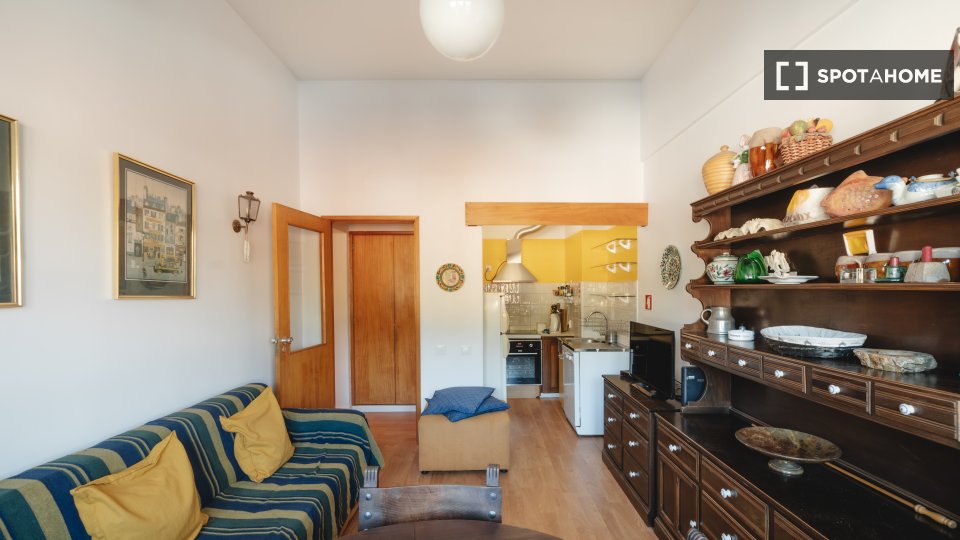 Double room Lisbon, 2 beds — photo 5