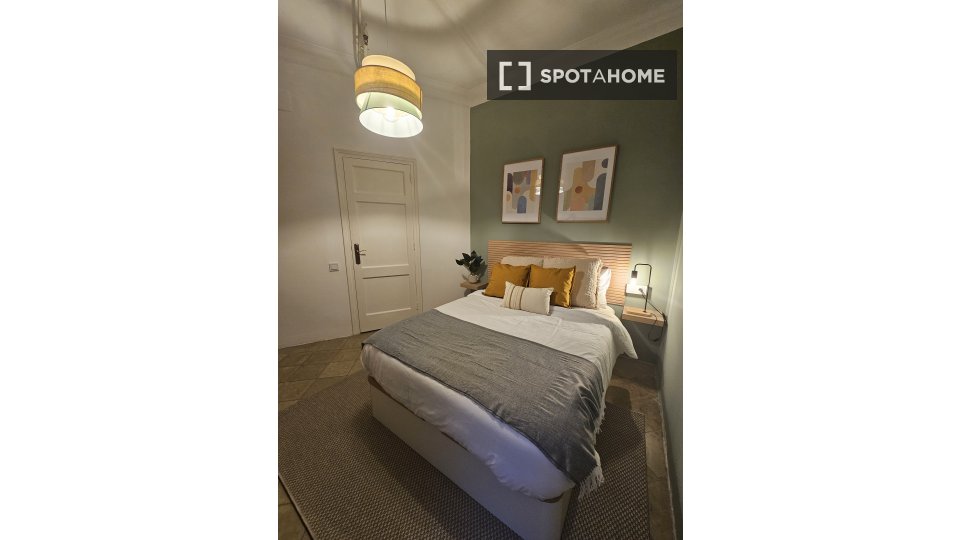 Double room Barcelona, 10 beds, 220m² — photo 16