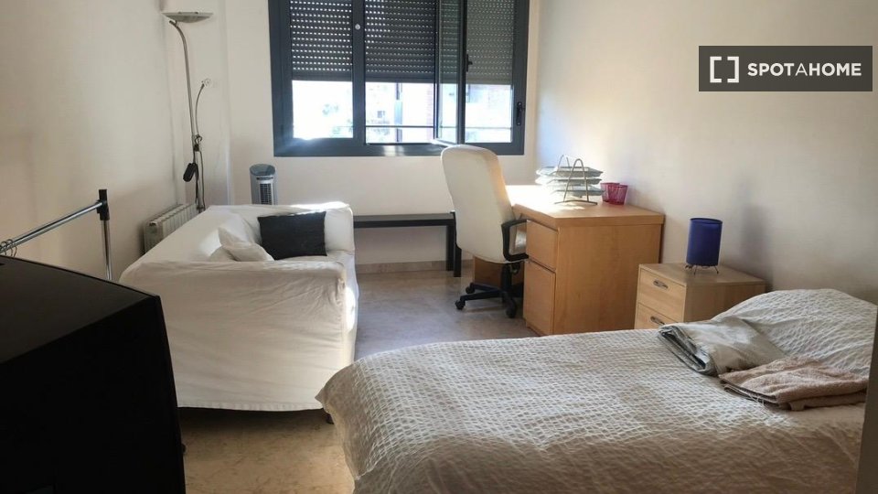Double room Valencia, 4 beds, 183m² — photo 42