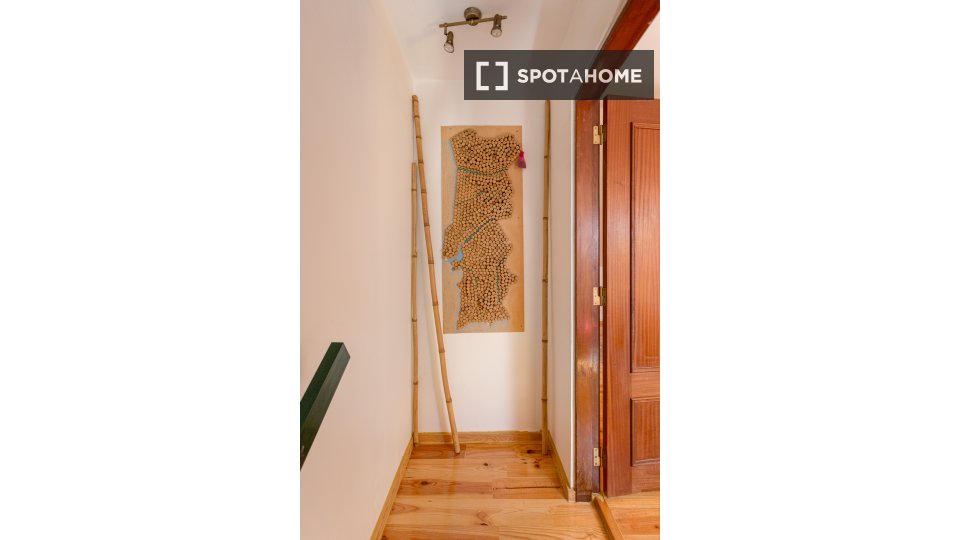 Apartment Lisbon, 3 beds — photo 14