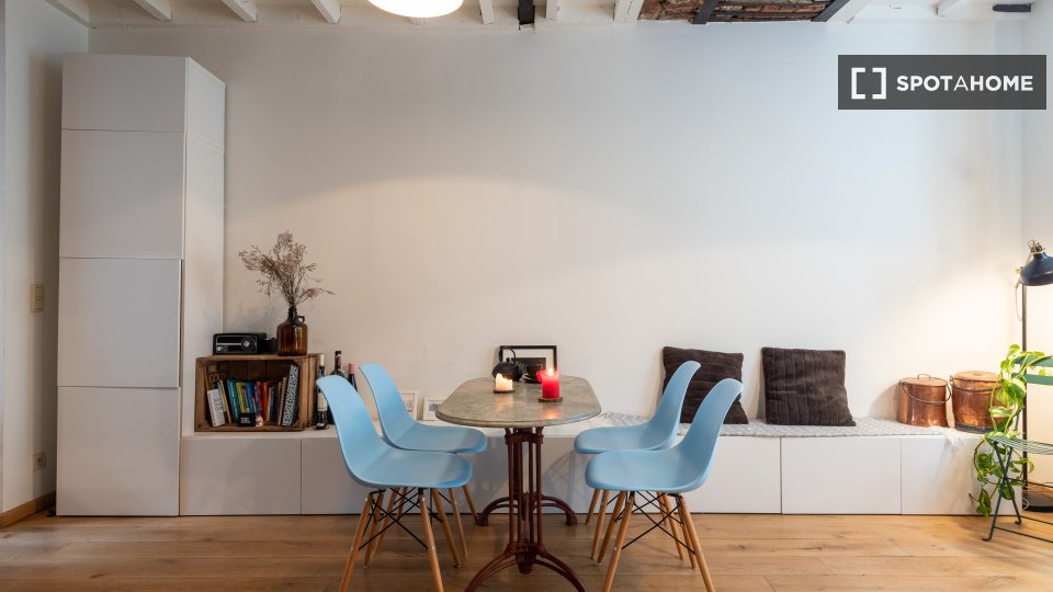 Apartment Brussels, 3 beds, 85m² — photo 2