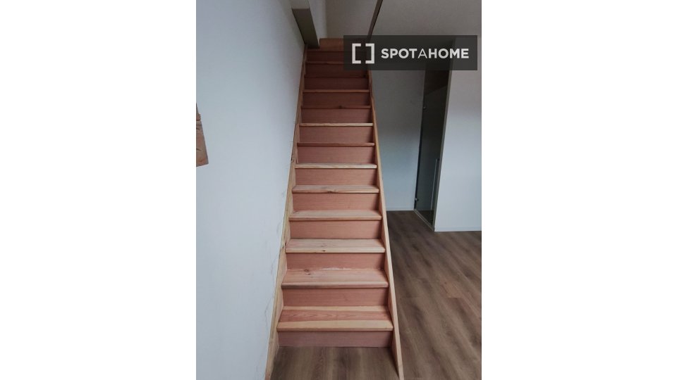 Double room Brussels, 6 beds, 130m² — photo 4