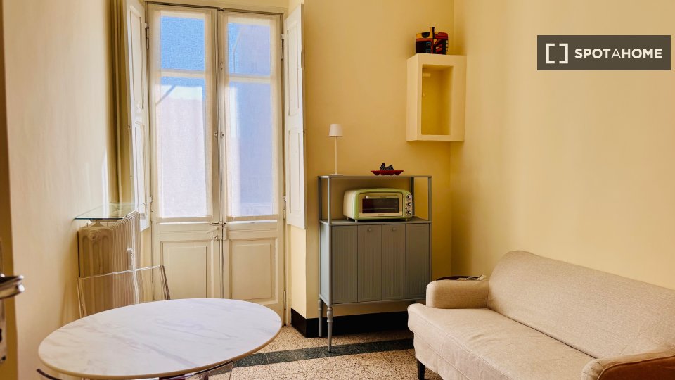 Apartment Turin, 2 beds, 60m² — photo 24