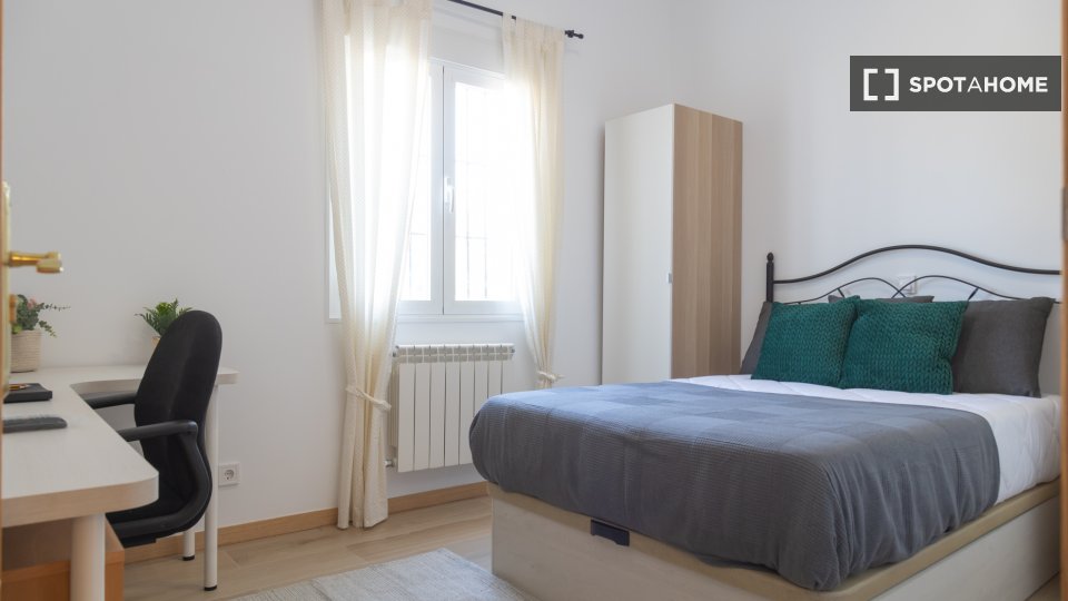 Double room Madrid, 5 beds — photo 7