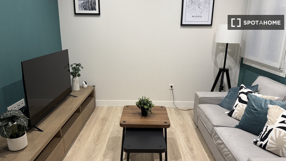 Apartment Madrid, 2 beds, 53m² — photo 21