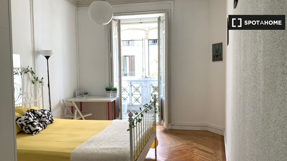 Double room Madrid, 9 beds — photo 8