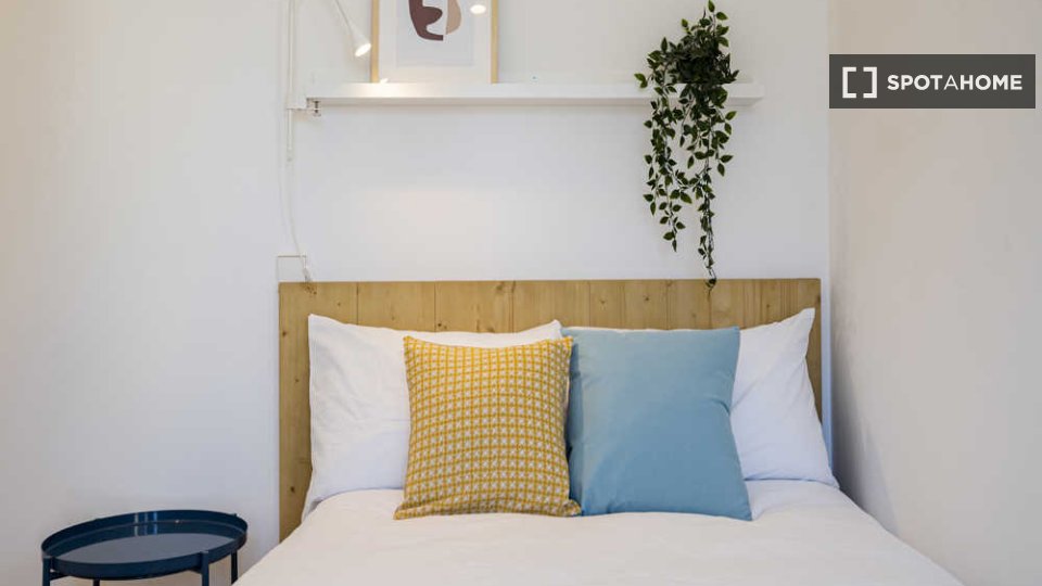Double room Madrid, 4 beds — photo 112