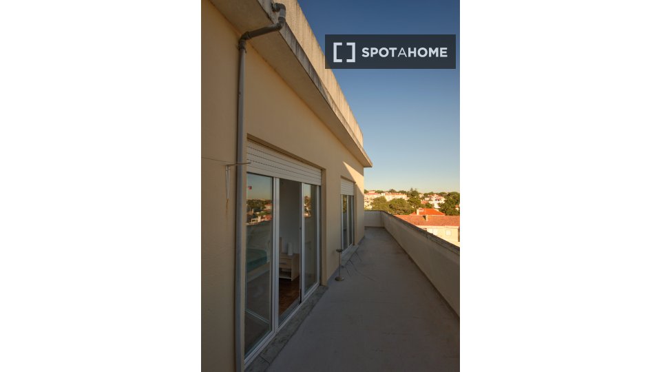 Apartment Lisbon, 2 beds — photo 12