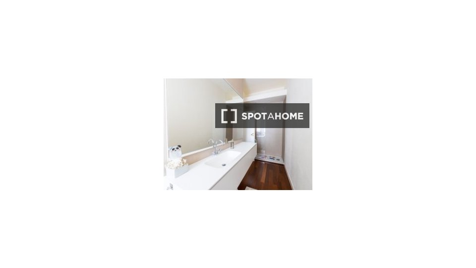 Double room Bologna, 8 beds, 185m² — photo 16