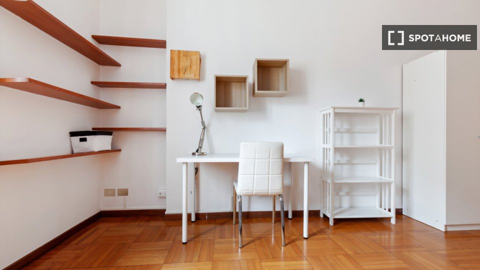 Double room Milan, 4 beds, 139m² — photo 2