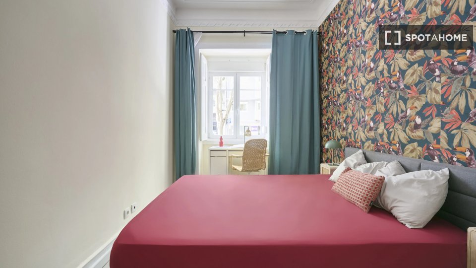 Double room Lisbon, 5 beds — photo 2