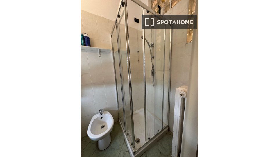 Double room Milan, 3 beds, 60m² — photo 34