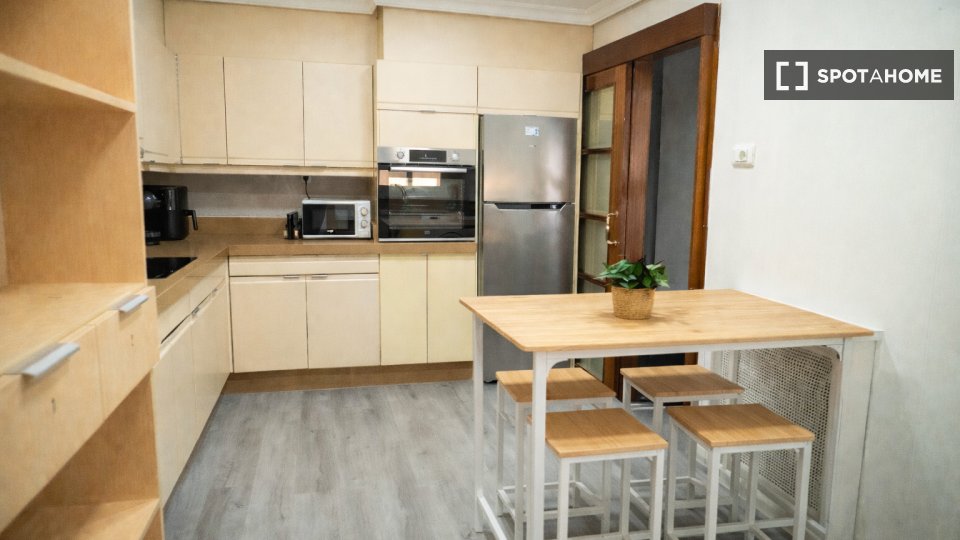 Double room Murcia, 6 beds, 190m² — photo 3