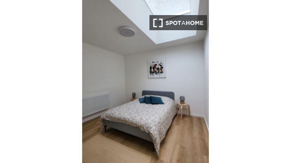 Double room Brussels, 4 beds — photo 9